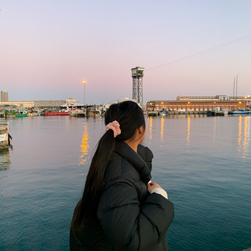 Meet your Posher, Caitlyn